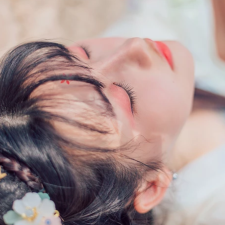 飄逸帶團扇小清新頭像，唯美古風女子真人頭像