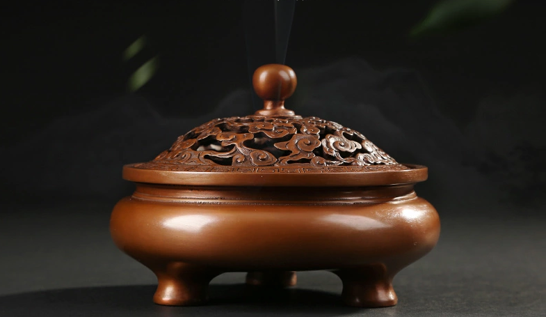 鏤空云紋熏香爐，仿古紫銅鏤空香爐