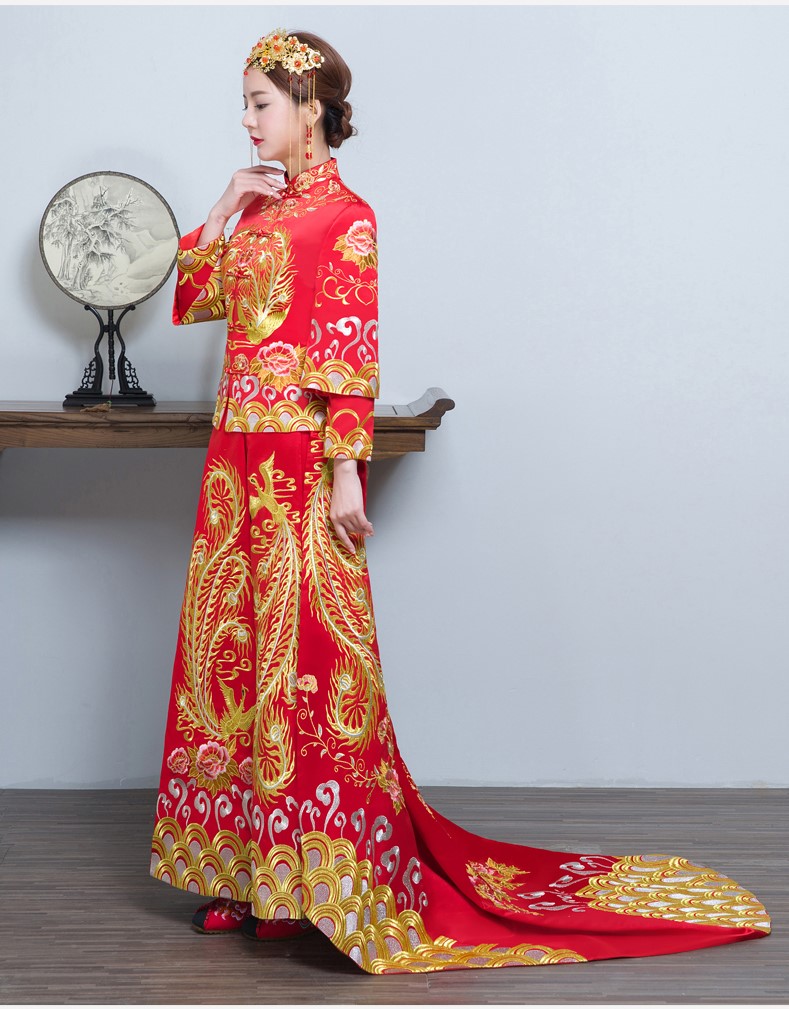 時尚家佳樂文學(xué)拖尾中式禮服，金線刺繡新娘禮服