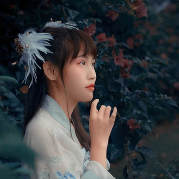 淺藍(lán)漢服小清新頭像，唯美古風(fēng)女生真人頭像