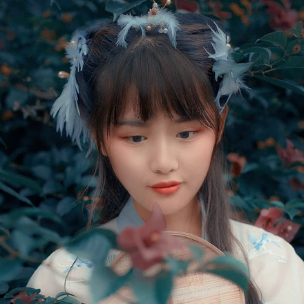 淺藍(lán)漢服小清新頭像，唯美古風(fēng)女生真人頭像