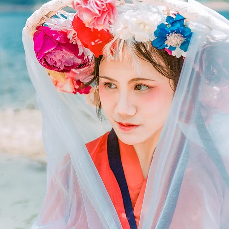 花樣紅衣女子頭像，唯美古風(fēng)真人頭像