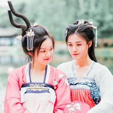 溫暖情誼閨蜜頭像，唯美古風(fēng)女子真人頭像