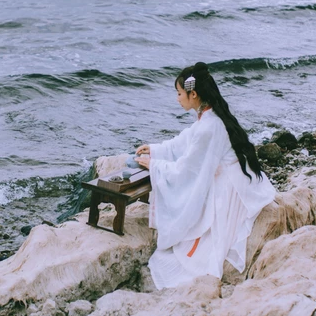 優(yōu)雅白衣女子頭像，唯美古風女子真人頭像