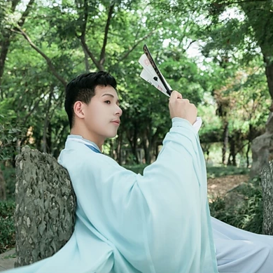 文藝青年男生頭像，唯美古風(fēng)男生頭像