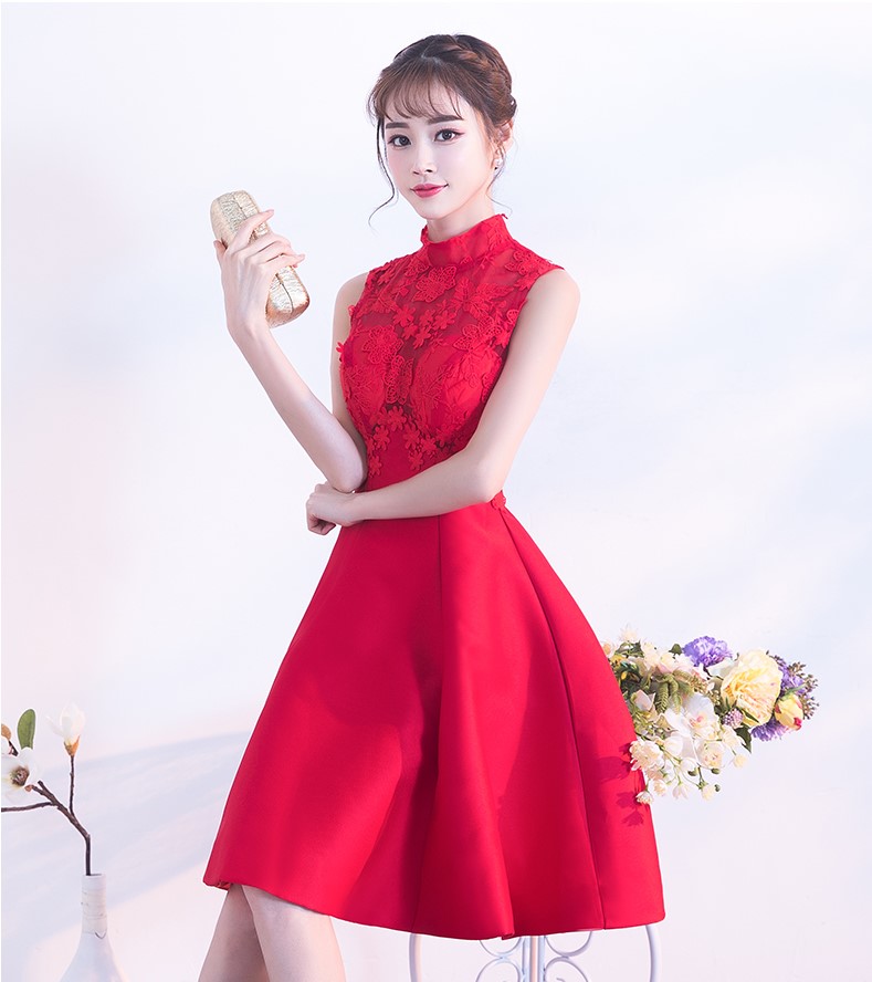 時(shí)尚無袖中式禮服，蕾絲繡花短款晚禮服