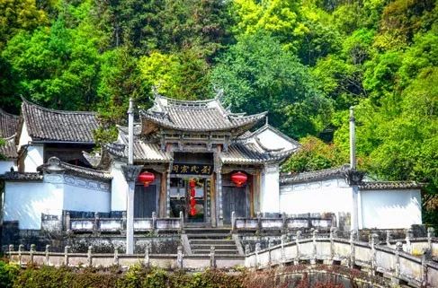 安之若宿·山，建一小屋與你晨鐘暮鼓