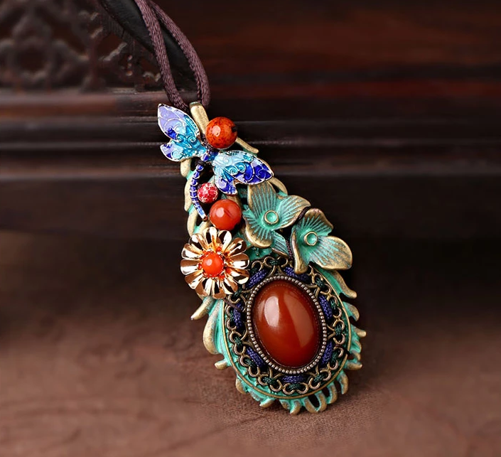 復(fù)古彩色羽毛花朵毛衣鏈，民族風(fēng)項鏈?zhǔn)罪? src="/wenxue/d/file/bigpic/190404/04/13-1G023102P2.png" style="height: 745px; width: 750px;" / data-Pspf="y3ymeT"><br / data-WsA6="uLt5IT">
	<img alt=