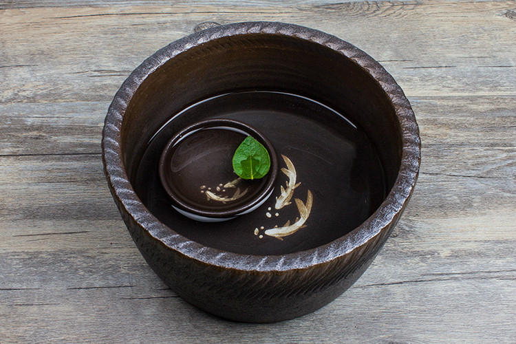 六款復(fù)古手工雙魚圖案粗陶茶洗水盂