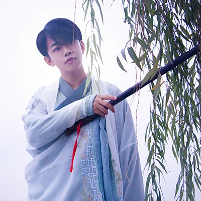 文藝品酒男生頭像，唯美古風(fēng)真人頭像