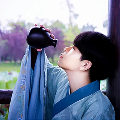 文藝品酒男生頭像，唯美古風(fēng)真人頭像