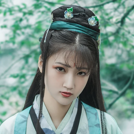 青玉流帶劍少女頭像，唯美古風(fēng)真人頭像