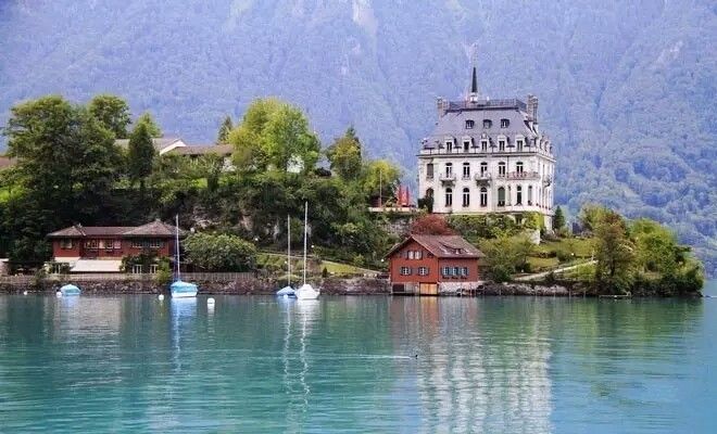 驚呆了，雞窩豬舍馬廄牛棚羊圈變民宿!