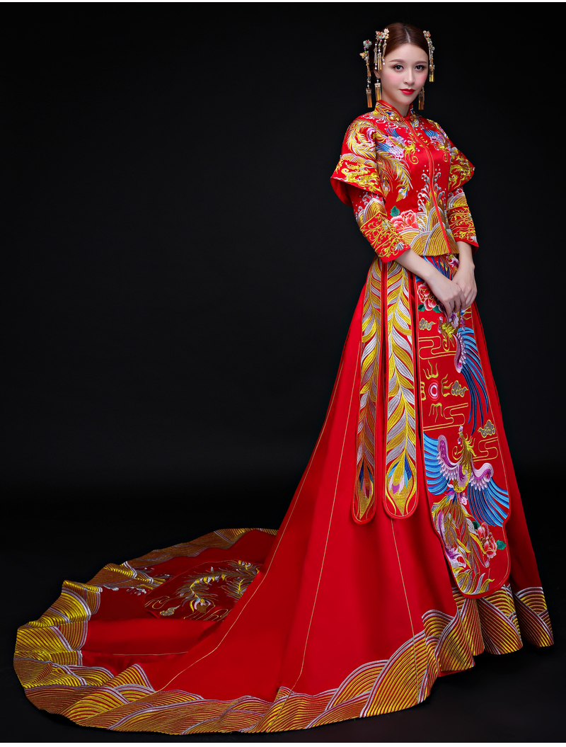 時尚拖尾中式禮服，古典大方之美新娘禮服