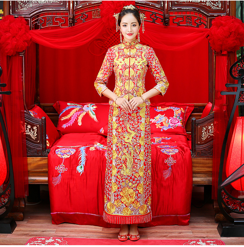 時(shí)尚復(fù)古設(shè)計(jì)中式禮服，新娘結(jié)婚禮服