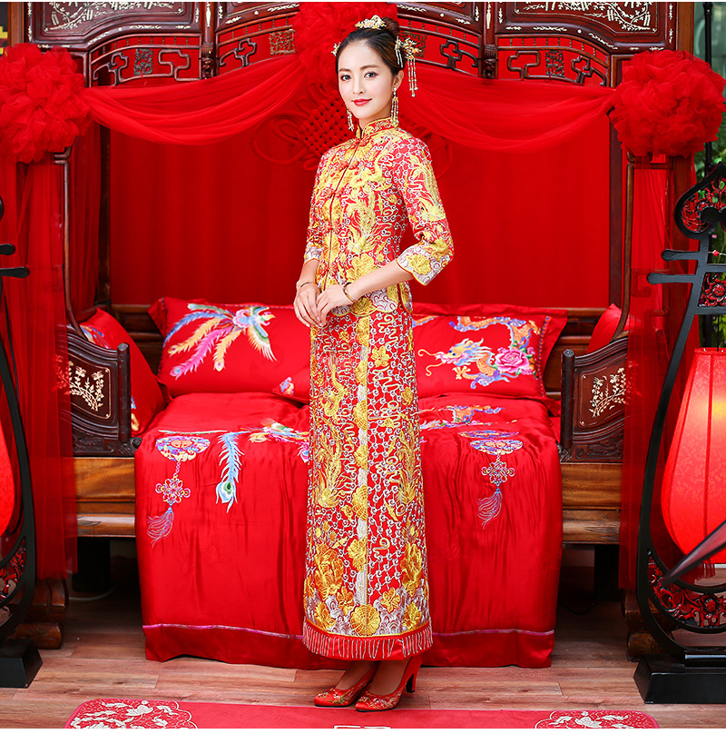 時(shí)尚復(fù)古設(shè)計(jì)中式禮服，新娘結(jié)婚禮服