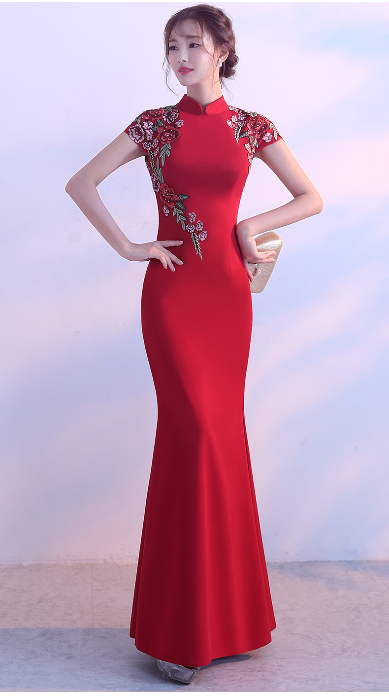 紅色刺繡貼花中式禮服，修身魚尾長款晚禮服