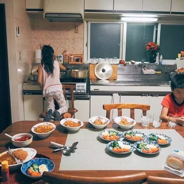 北海道的海濱小鎮(zhèn)，一家四口的日子才最幸福