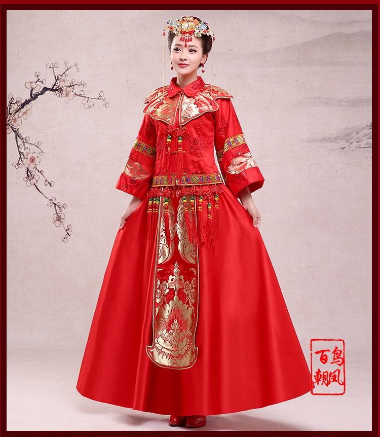 中國傳統(tǒng)式新娘禮服，鳳冠霞帔中式禮服