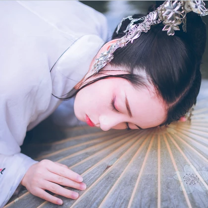 清秀女生頭像，唯美古風(fēng)真人頭像