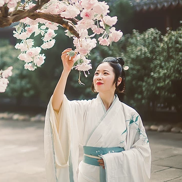 優(yōu)雅白衣女子頭像，唯美古風(fēng)真人頭像