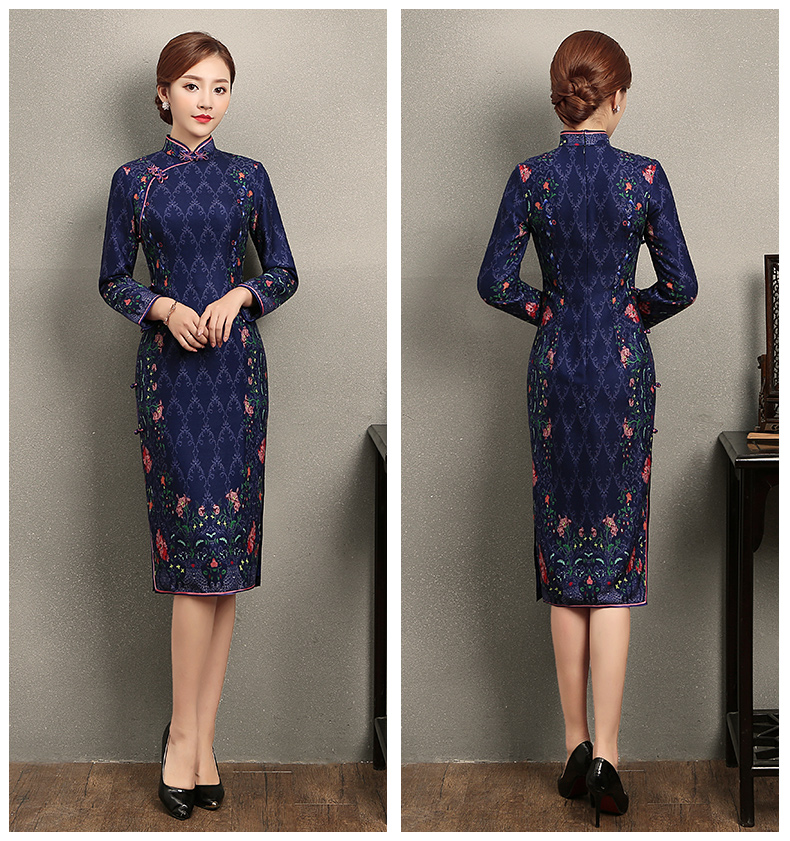 立領(lǐng)圓襟花扣旗袍，印花修身旗袍裙