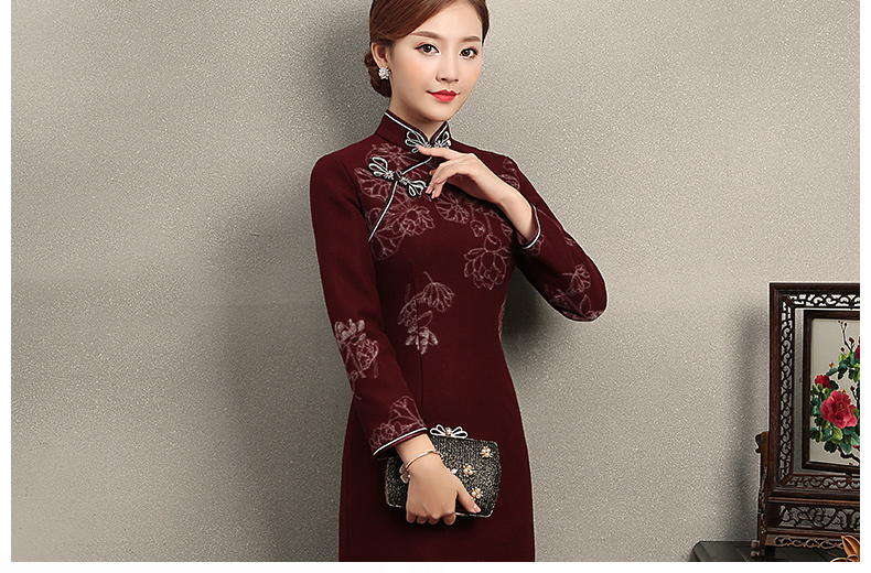 家佳樂文學(xué)荷花刺繡旗袍，復(fù)古中式旗袍裙