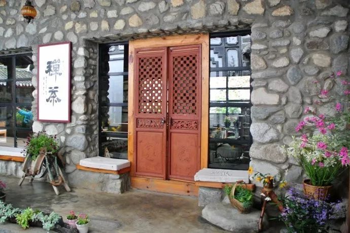 “中國最美寺院”寂照庵，房子象征著家是情感