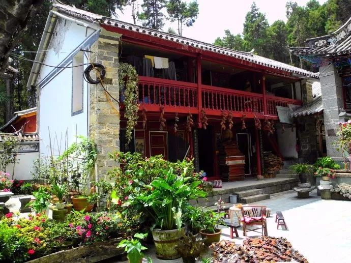 “中國最美寺院”寂照庵，房子象征著家是情感