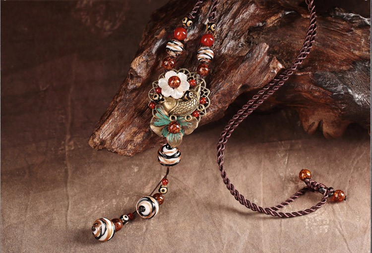 復(fù)古風(fēng)琉璃吊墜毛衣鏈,魚(yú)影風(fēng)銷(xiāo)項(xiàng)鏈