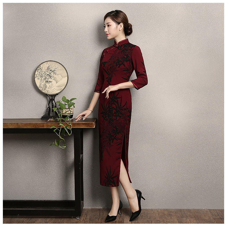 暗紅色竹香旗袍，古典中袖旗袍裙