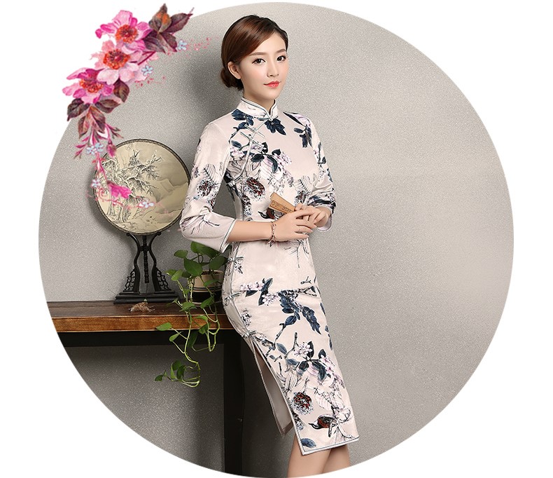 淺色草木印花旗袍，素雅中袖旗袍裙