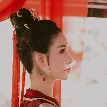 紅佛女子頭像，唯美古風真人頭像