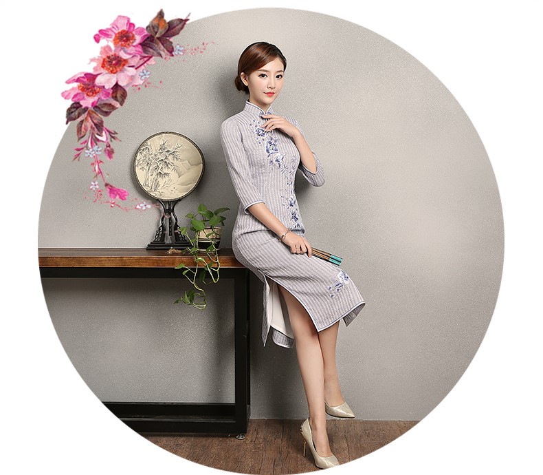 淡紫色條紋旗袍，文藝復(fù)古繡花旗袍裙