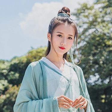 素衣女生喝酒頭像，唯美古風真人頭像