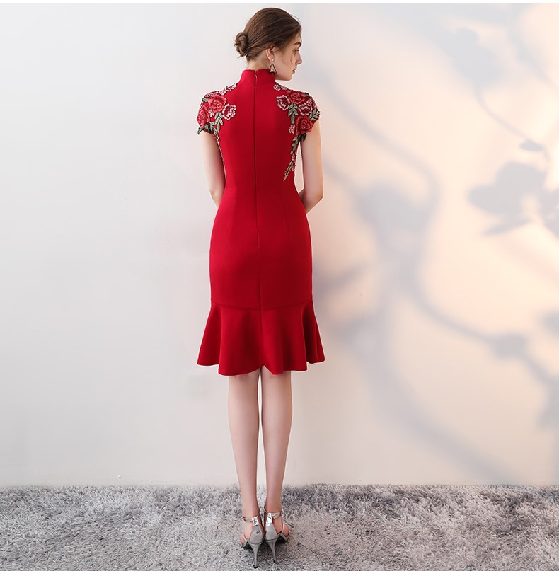 蕾絲花朵中式禮服，性感魚尾晚禮服