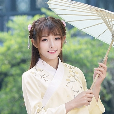 淡黃色漢服帶傘女生頭像，唯美古風(fēng)真人頭像