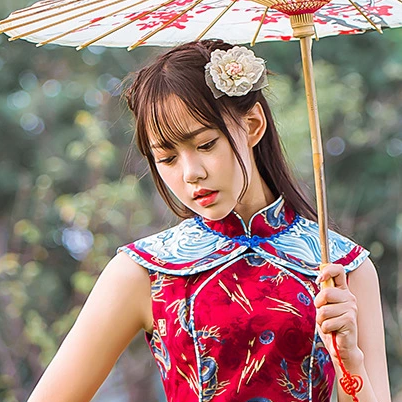 紅衣帶傘女生頭像，唯美古風(fēng)真人頭像