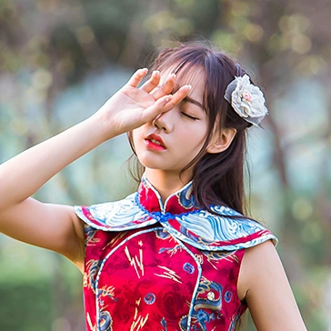 紅衣帶傘女生頭像，唯美古風(fēng)真人頭像