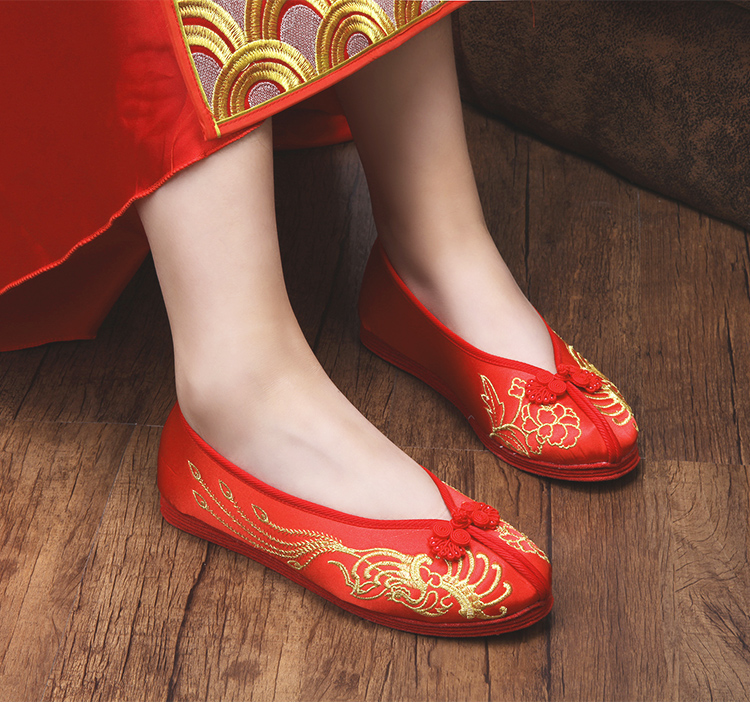 牡丹鳳凰繡花鞋，三款刺繡新娘結(jié)婚鞋
