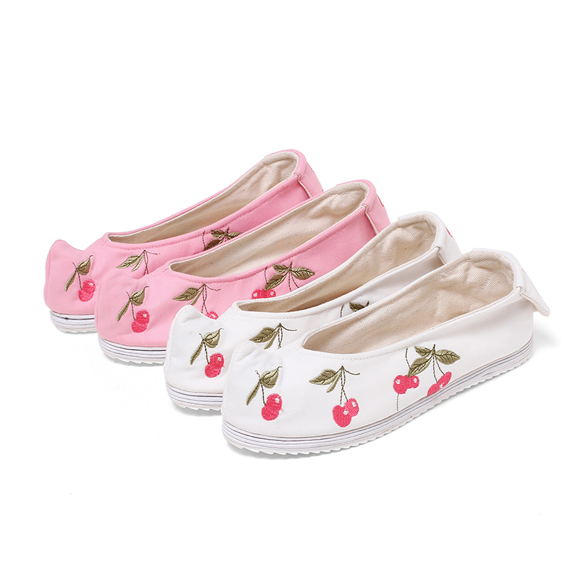 櫻桃刺繡可愛翹頭鞋，復(fù)古傳統(tǒng)繡花鞋