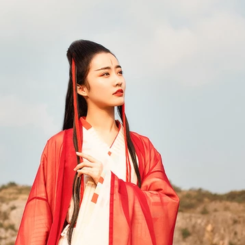 紅衣女子霸氣喝酒頭像，唯美古風真人頭像