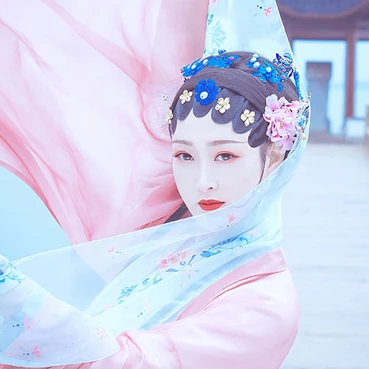 京劇花旦帶折扇女生頭像，唯美古風(fēng)真人頭像