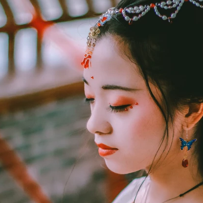 嬌艷女子頭像，唯美古風真人頭像