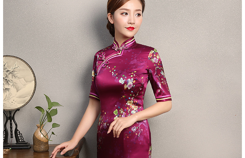 玫紅色印花旗袍，中袖真絲旗袍裙