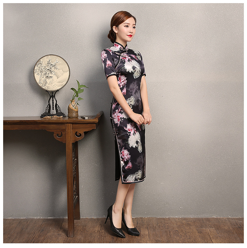夜雨粉白印花旗袍，短袖真絲旗袍裙
