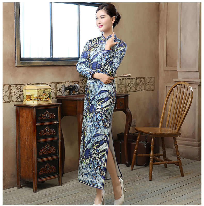 復(fù)古晶藍(lán)印花旗袍，加厚長(zhǎng)款旗袍裙