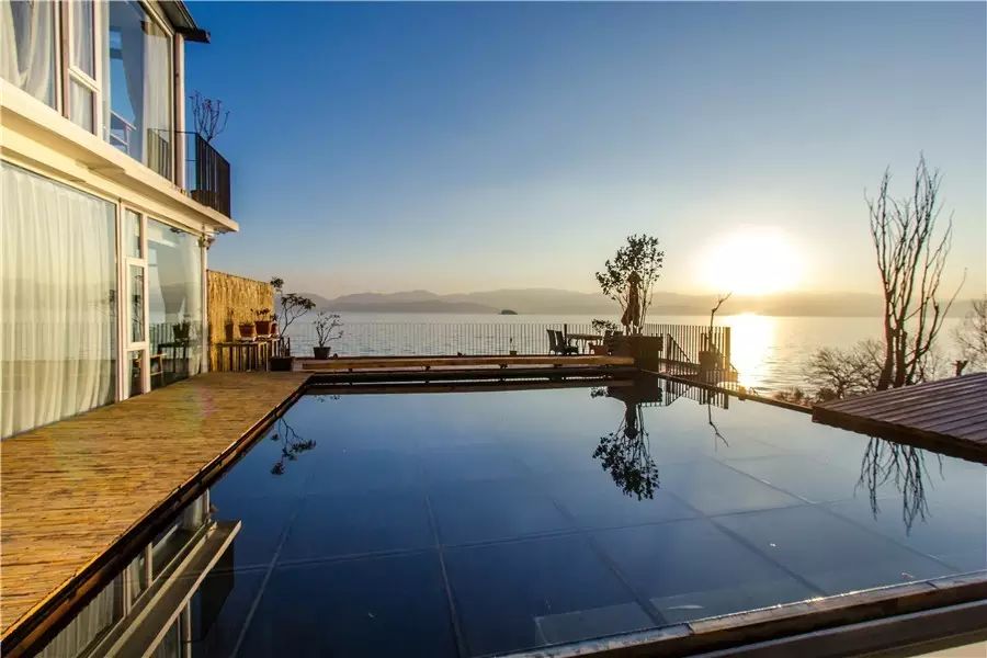 大理洱?！w心，歸心看海煙雨江南