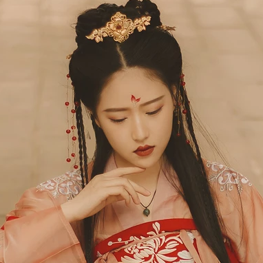 紅色帶傘女子頭像，唯美古風(fēng)真人頭像