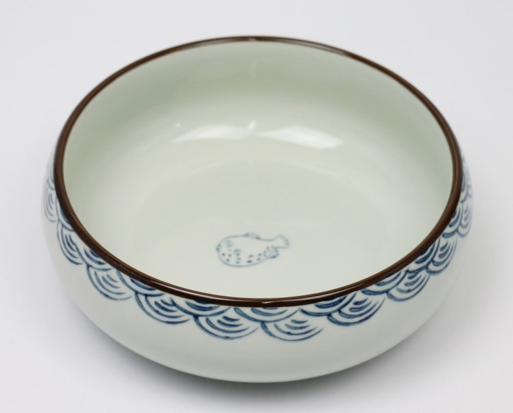 三款手繪陶瓷水淺茶洗水盂，海魚瓷筆洗